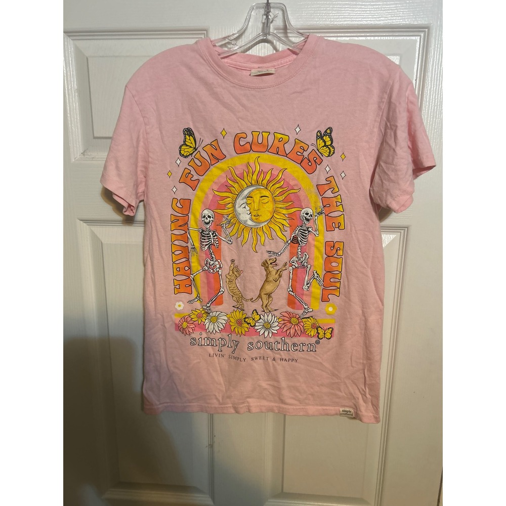 Simply‎ Southern Having Fun Cures The Soul Pink Graphic T-Shirt Small Skeletons